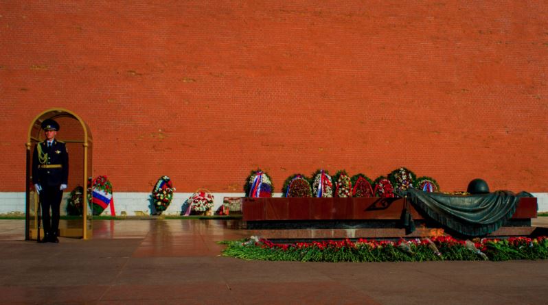 Analizë/ Varret e fshehta në Moskë, 1 mln ushtarë të vdekur prej luftës?