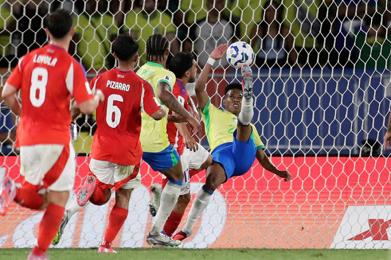 Ancelotti debuton në “Maracana”, i rikthen buzëqeshjen dhe fitoret bindëse Brazilit (video)