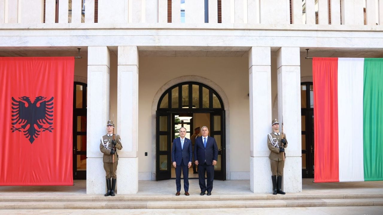 “Anëtarësimi i rajonit në BE rrit sigurinë në rajon”/ Orban pret në takimin presidentin Begaj, bisedime për të forcuar bashkëpunimin mes dy vendeve