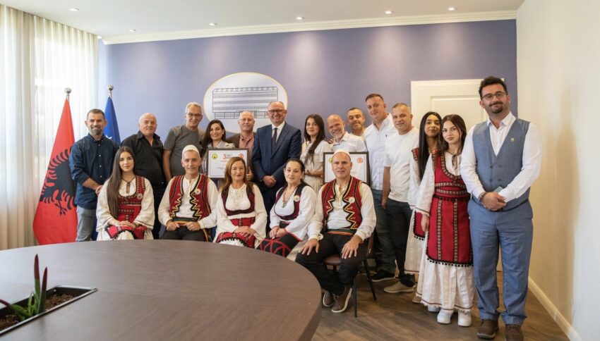 Ansambli “Kastriotët” nga Ferizaj shpërblehet në Festivalin Ndërkombëtar të Kulturës në Turqi
