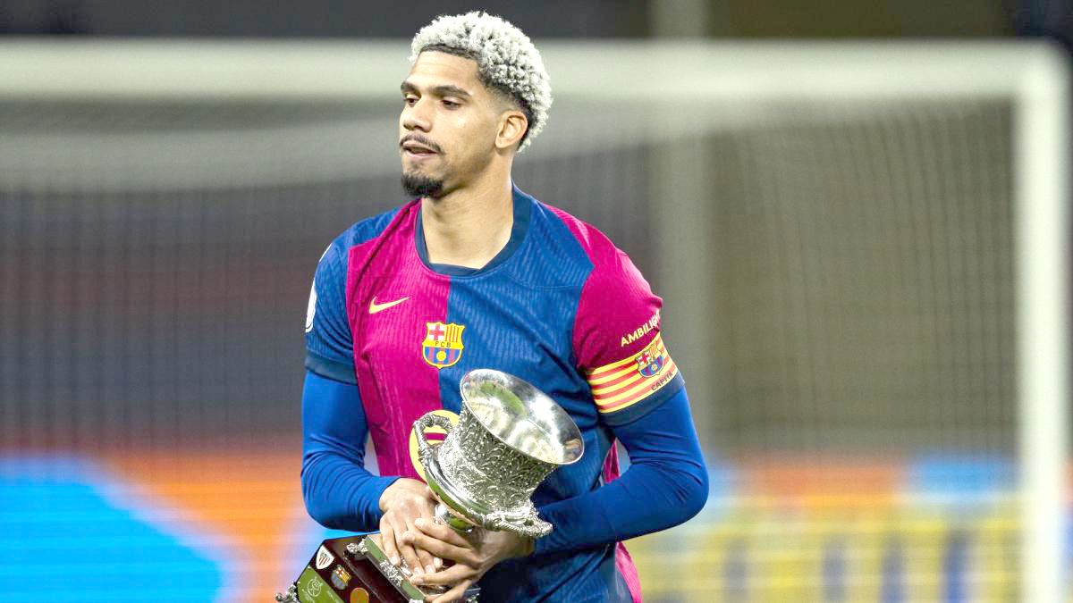 Araujo në situatë të vështirë te Barcelona, kalimi te Liverpul një shans për karrierën