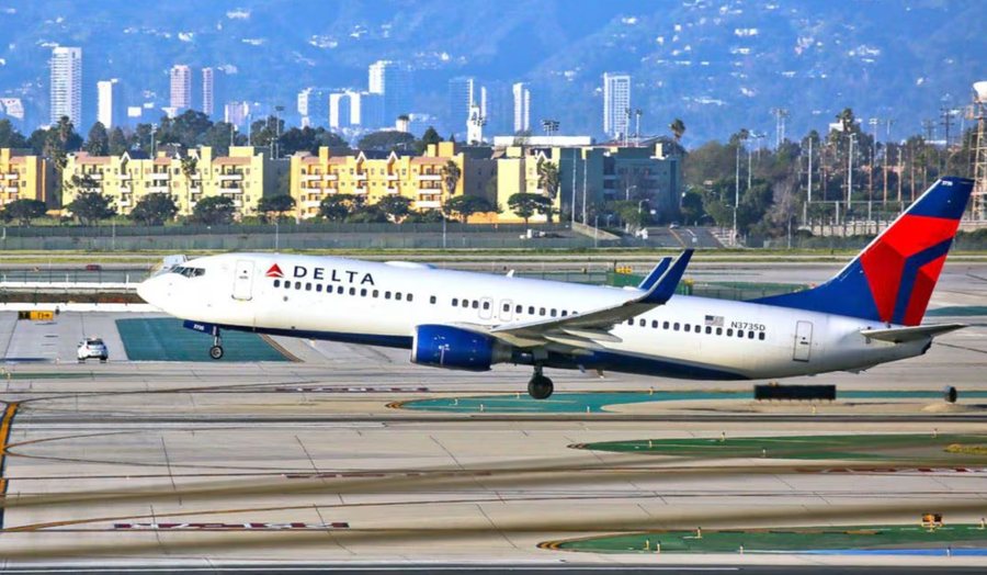 Avioni lëshoi 6 ton karburant mbi dhjetëra shtëpi… tani do të paguajë 78,75 milionë dollarë