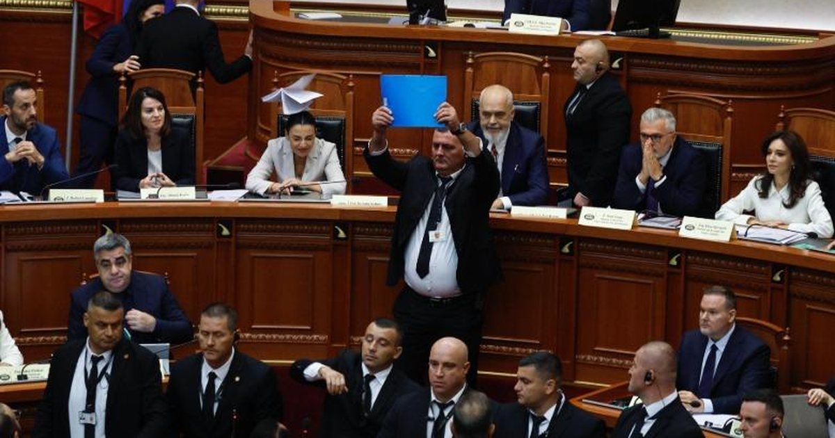 Axhendë e ngjeshur e Kuvendit! Mblidhet konferenca e kryetarëve, në mesditë seanca