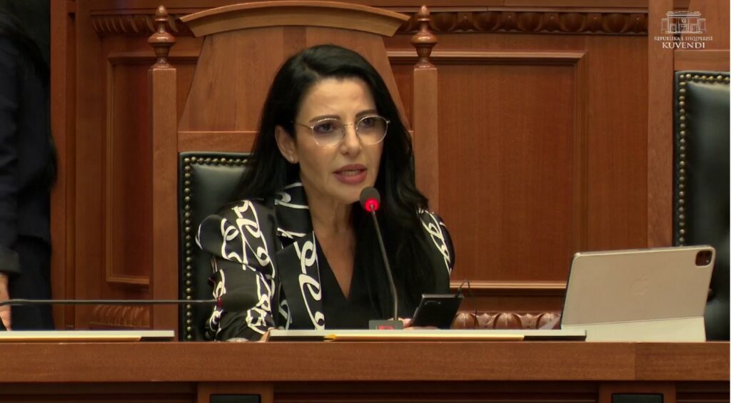 Balluku: Investimet e huaja u rritën me 8 milionë, në vetëm 6 muaj