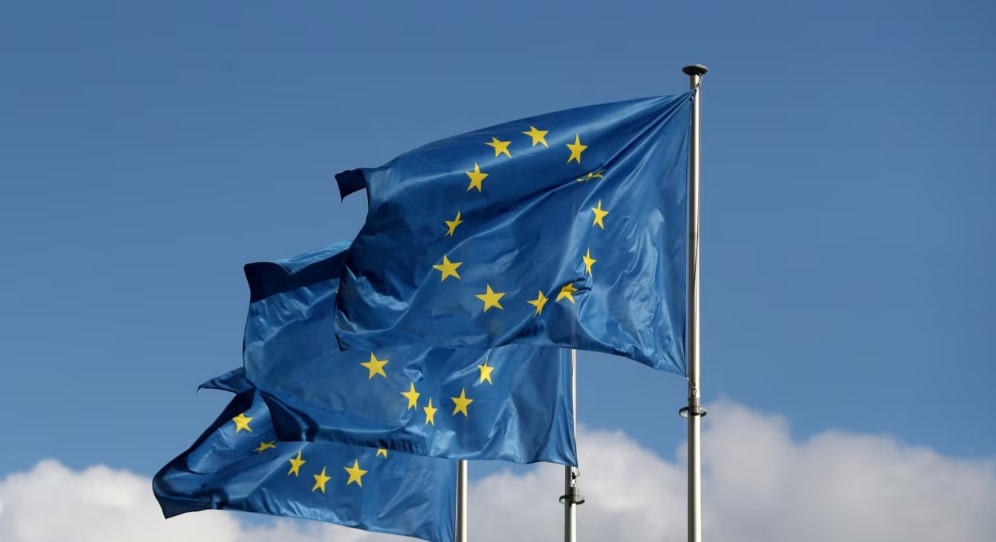 BE-ja shqyrton vendosjen e tarifave ndaj naftës ruse