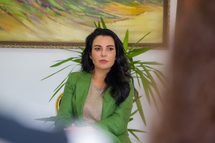 Belinda Ballukut i shtohen telashet, SPAK tjetër hetim për korrupsion për aferën e parqeve fotovoltaike, gazetarët…