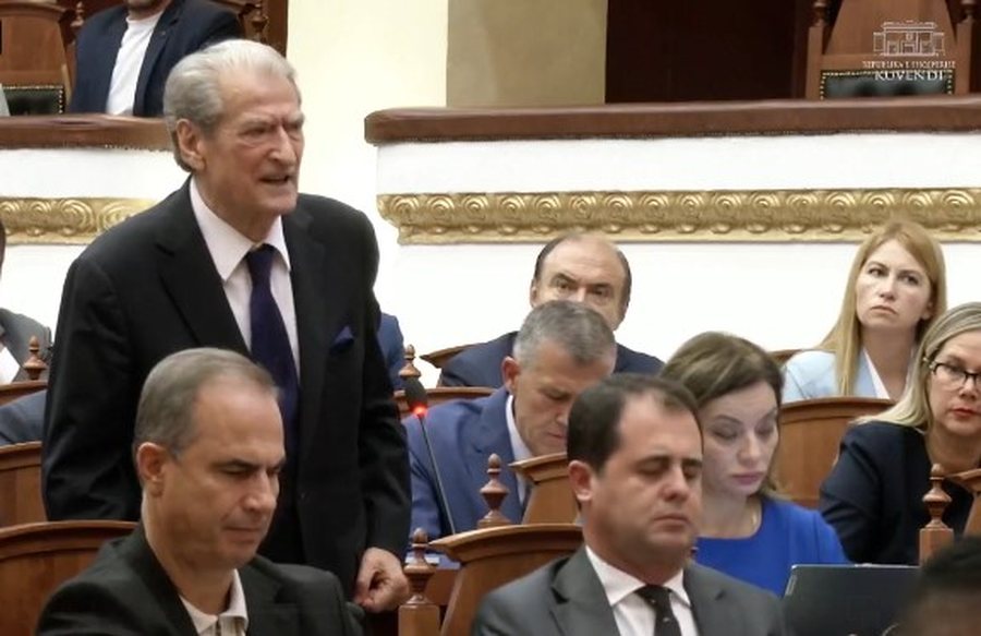 Berisha kundër ndryshimit të komisioneve: Ky është një provokim
