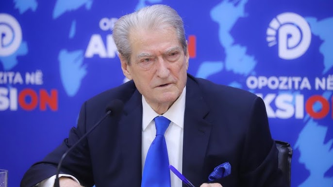 “Berisha nuk i do ‘heronjtë’, vetëm i përdor”/ Reagon ashpër analisti: Duhet të mundet Saliu, ka nevojë për figura