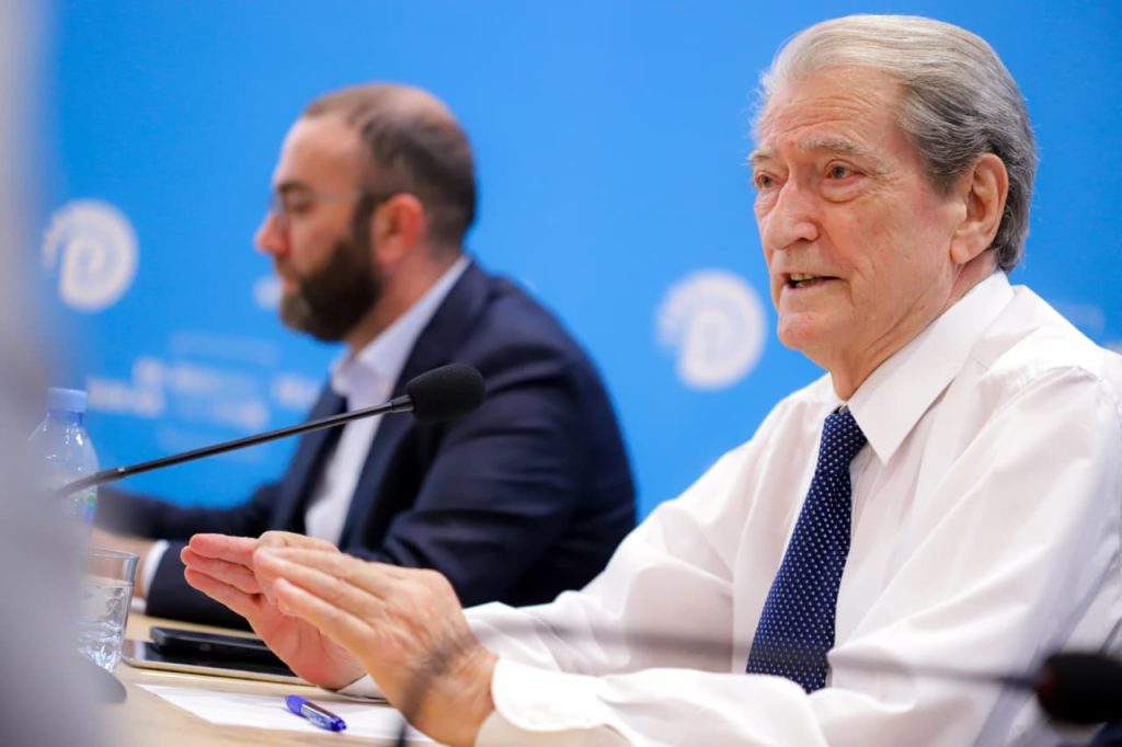 Berisha: Rama mbron bandat e drogës, kryeministri nuk shkoi dot në New York, iu anuluan takimet