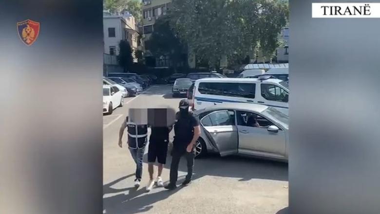 Bie në prangat e policisë 20-vjeçari/ Drogë me postë nga Spanja në Shqipëri, shpallet në kërkim porositësi i pakos