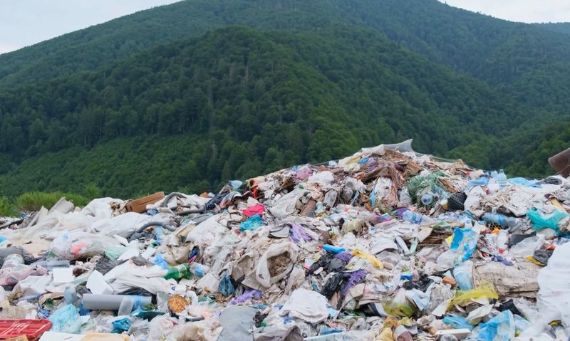 Bizneset duhet t’i menaxhojnë vetë mbetjet, gjoba deri në 1 mln lekë nëse refuzojnë