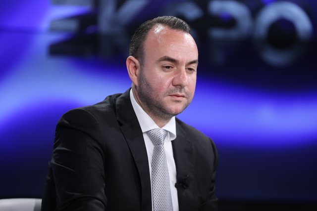 “Brenda fut kartelët e pushtetit”, Balliu ‘shpërthen’ ashpër: Rama mbyll dyert për gazetarët që të fshehë pazaret