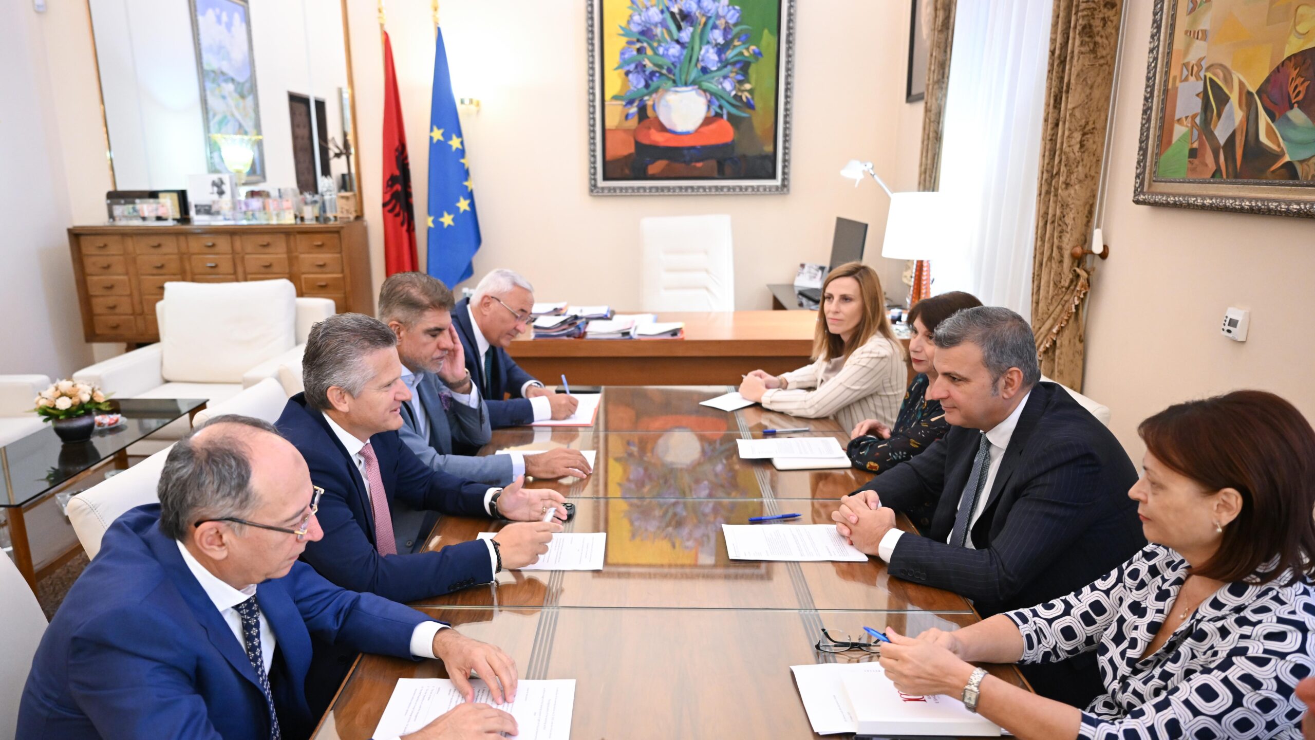 BSH kërkon nga bankat më shumë përpjekje për të nxitur pagesat elektronike