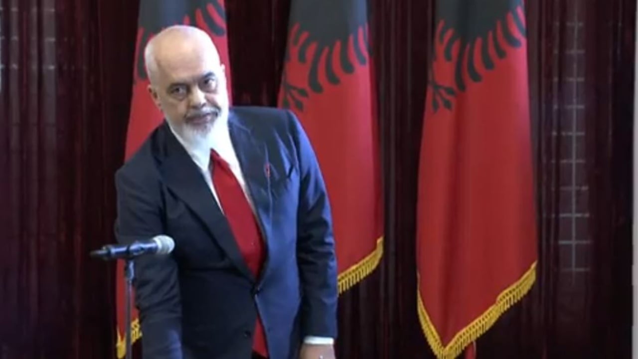 Ceremonia në Presidencë, betohen Edi Rama dhe ministrat