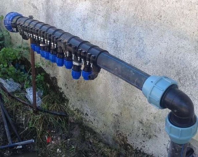 Defekt në rrjet, zona e njohur ”Komuna e Parisit” mbetet pa ujë