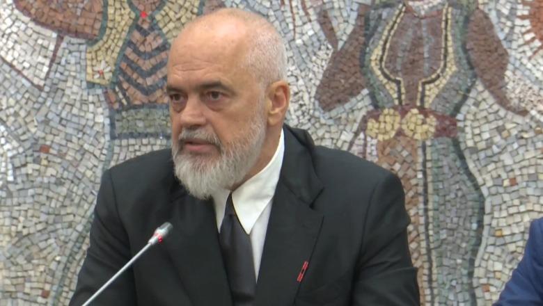 Deformimet e ndërtimeve/ Rama paralajmëron arkitektët: Kujdes mos bini në gropë, se do shkoni te supa pastaj