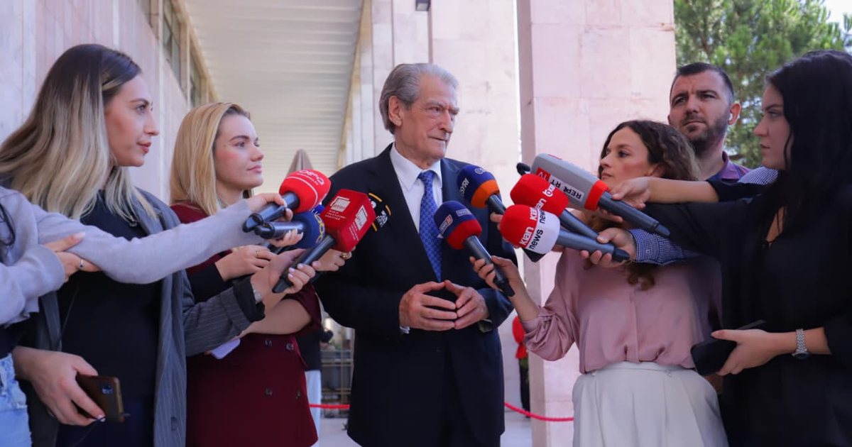 “Deputet dhe ministër kulture i PD-së”, Berisha: Anagnosti u angazhua në përmbysjen e diktaturës