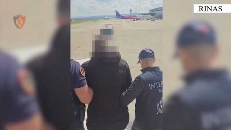 Dhunoi dhe kërcënoi me armë bashkëshortin e gjyqtares Saida Dollani, ekstradohet 38-vjeçari