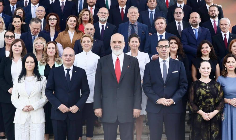 Dita e fundit në krye të MEPJ, Hasani: Krenar të shërbej në këtë periudhë historike dhe transformuese të Shqipërisë