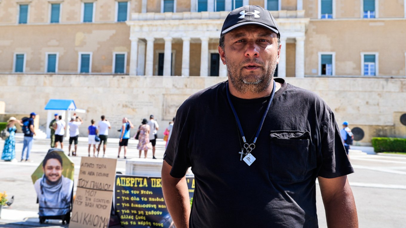 Djali i tij humbi jetën në aksidentin me tren në Greqi, pranohet kërkesa e Pano Ruçit për zhvarrosjen e trupit të të birit: Kjo nuk është…