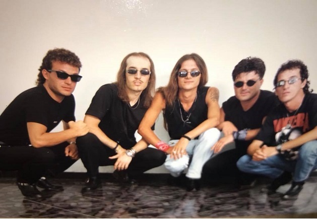 Djemtë e Detit: Nëse t’kam lënduar, t’lutem nënë më fal (teksti dhe kënga)