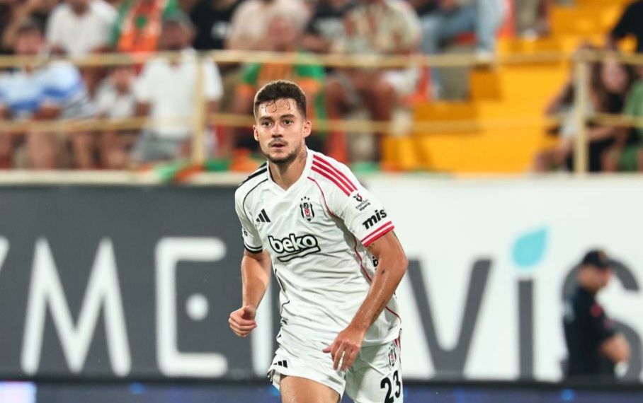 Do të ishte hapa mbrapa për shqiptarin, Ernest Muçi mund të përfundojë në Rusi