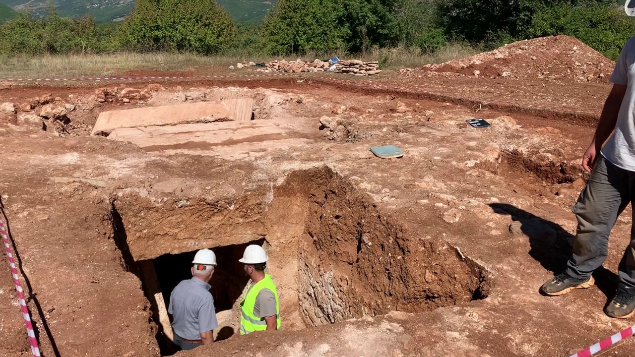 Dyshohet se i përket shekujve III-IV, zbulohet varr monumental në Bulqizë