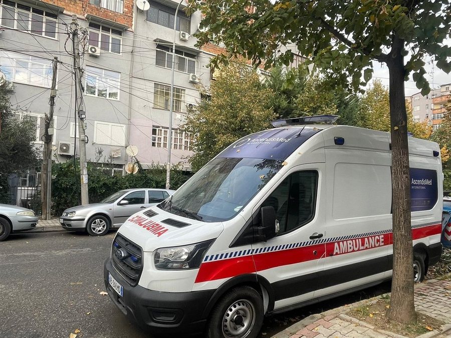 E rëndë në Lezhë/ Ra në kontakt me rrymën elektrike teksa shkonte në shtëpi, humb jetën 16 vjeçarja