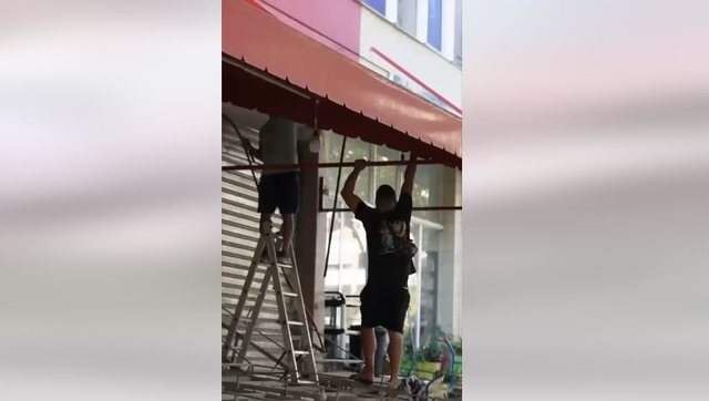 “Ecim pa ndalim”/ Ultimatumi Rama nuk ndal aksionin, ndan pamjet nga zaptimi i hapësirave publike