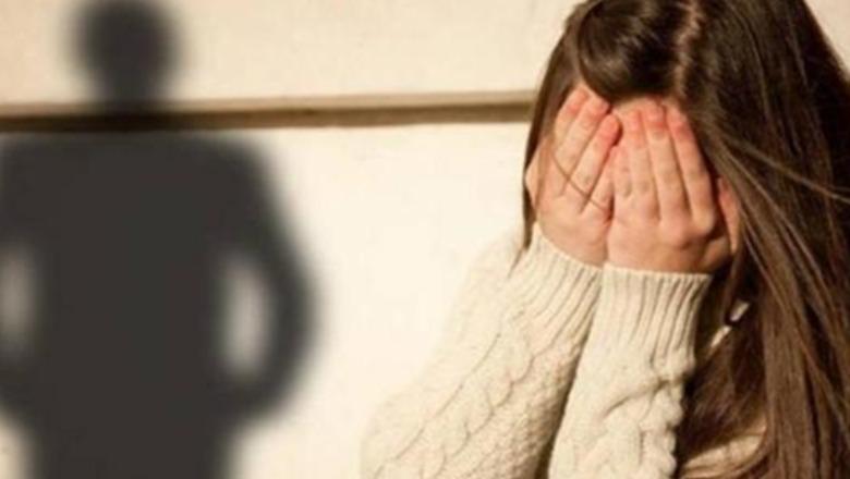 Elbasan, abuzoi seksualisht me vajzën e mitur të bashkëjetueses, vihet në pranga 37-vjeçari