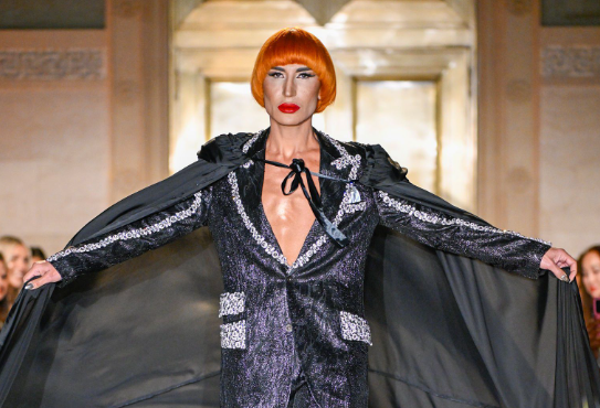 Elton Ilirjani fluturon lart ne javen e modes ne New York