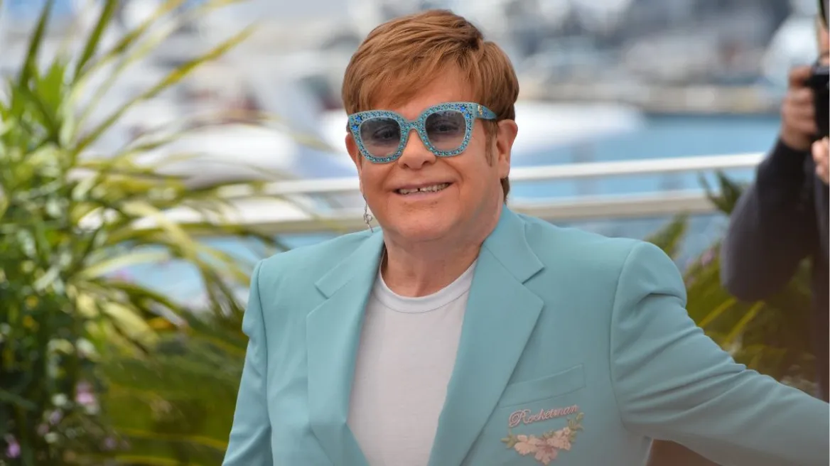 Elton John zbulon kërkesën e pazakontë të mjekut para operacionit në gju