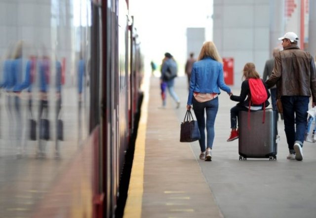 Emigracioni bëhet shqetësues/ Eurostat: 1 milion shqiptarë kanë ikur në 16 vitet e fundit