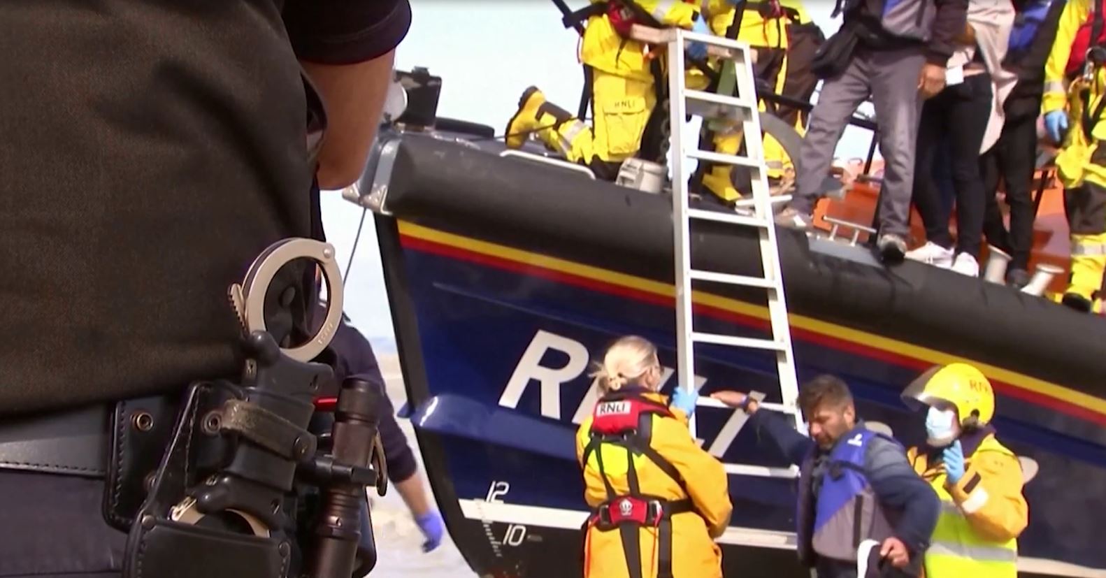 Emigrantët, Britania e Madhe mund të pezullojë vizat për disa vende