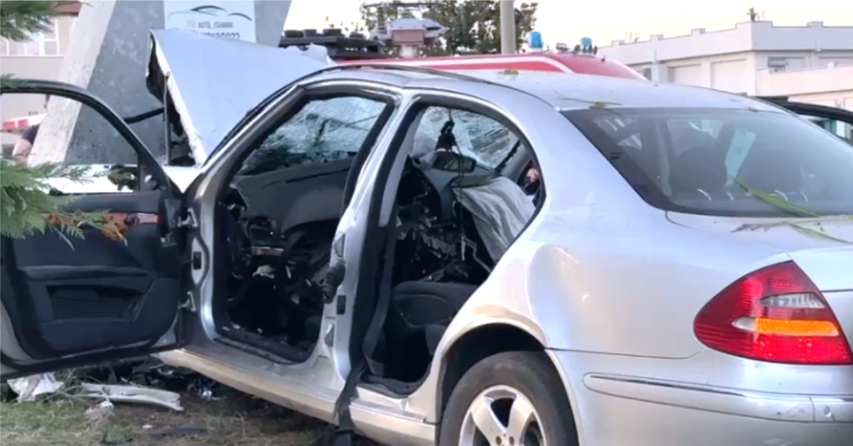 EMRAT – Aksident fatal në Shkodër- Hani i Hotit, humbin jetën babë e bir pasi makina përplaset me…