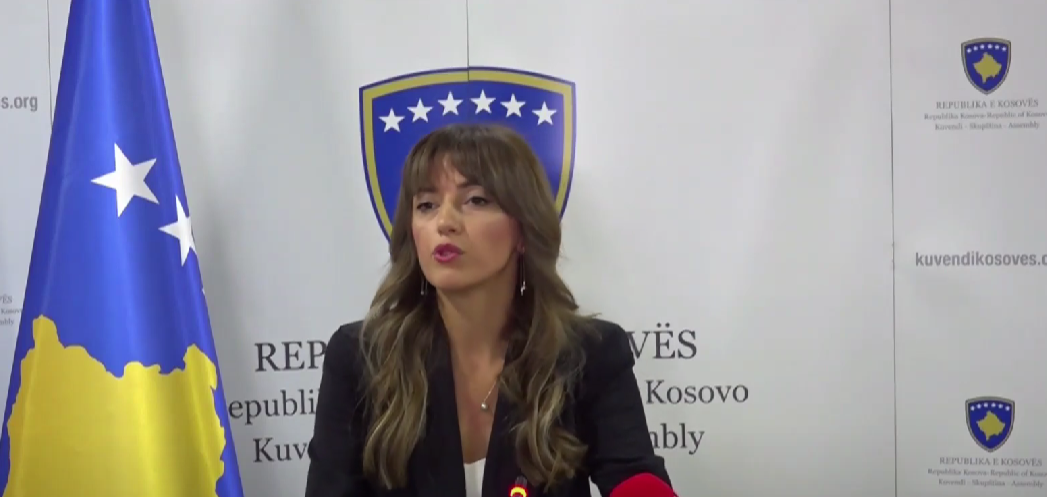 Emri i Kurtit tek Osmani për krijimin e qeverisë, Haxhiu: Kuvendi nuk do mbetet peng i Listës Serbe