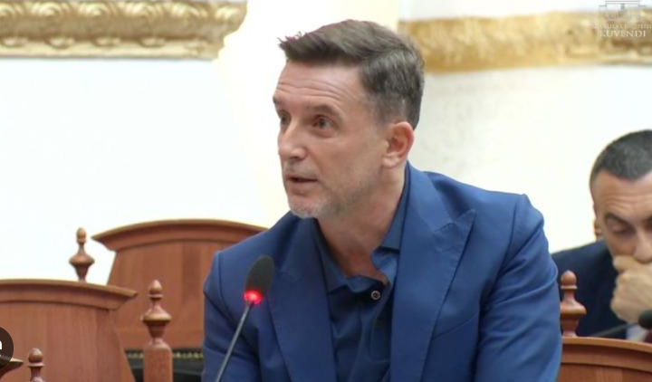 Erion Braçe: Ne si popull nuk zemë prapë mend duke humbur lekët në PIRAMIDA!