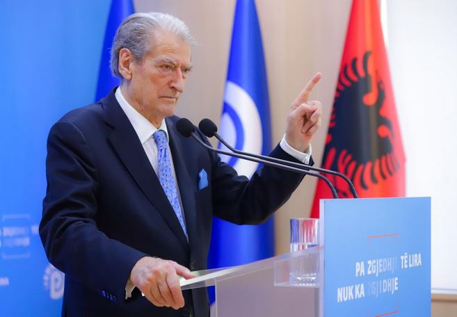 “Është droga ajo që emëron ministrat dhe drejtorët”/ Berisha: Forca korruptive e saj është e tmerrshme!