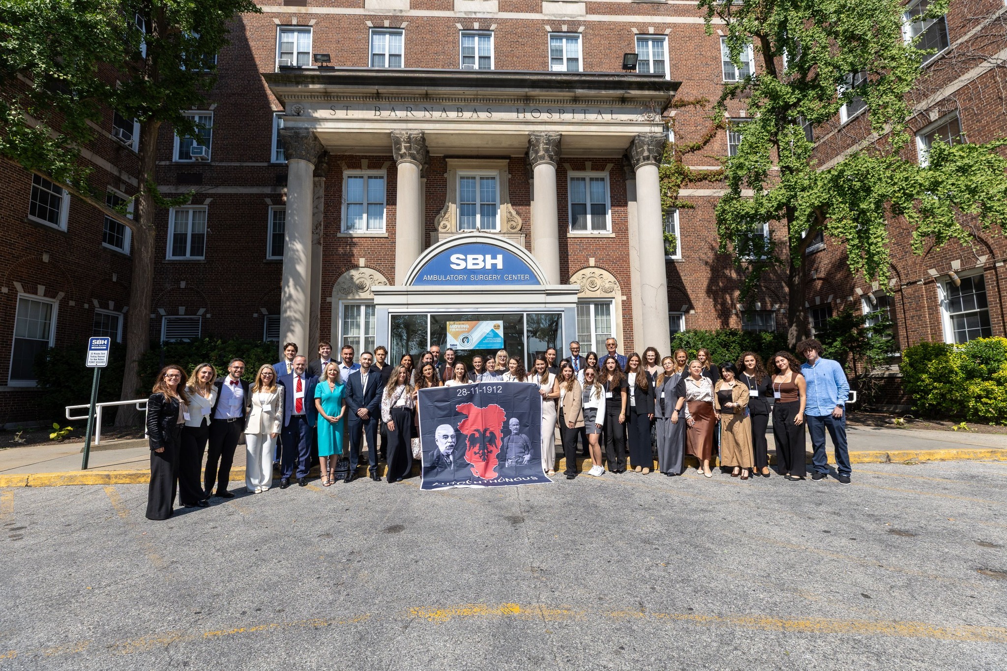 Federata e Mjekëve Shqiptarë në Europë themelon degën e saj në New York