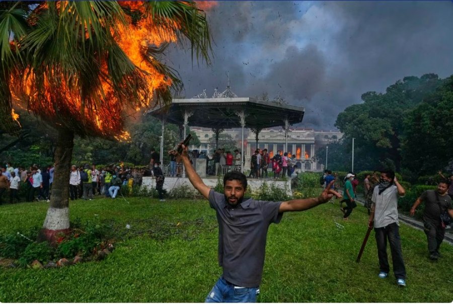 Financial Times: Revolucioni i udhëhequr nga Gjenerata Z përhapet në të gjithë Azinë