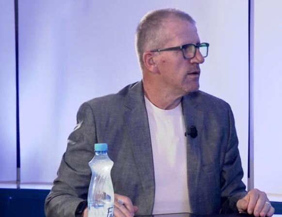 “Fokusi duhet të ishte tek krimet kibernetike”, Beci kritikon draftin: Nuk mund të dënohet me burg një noter a avokat