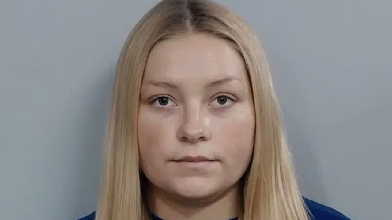 FOTOT/ E rëndë! Modelja lind foshnjën dhe e fsheh në dollap, e futi në qese të zezë…