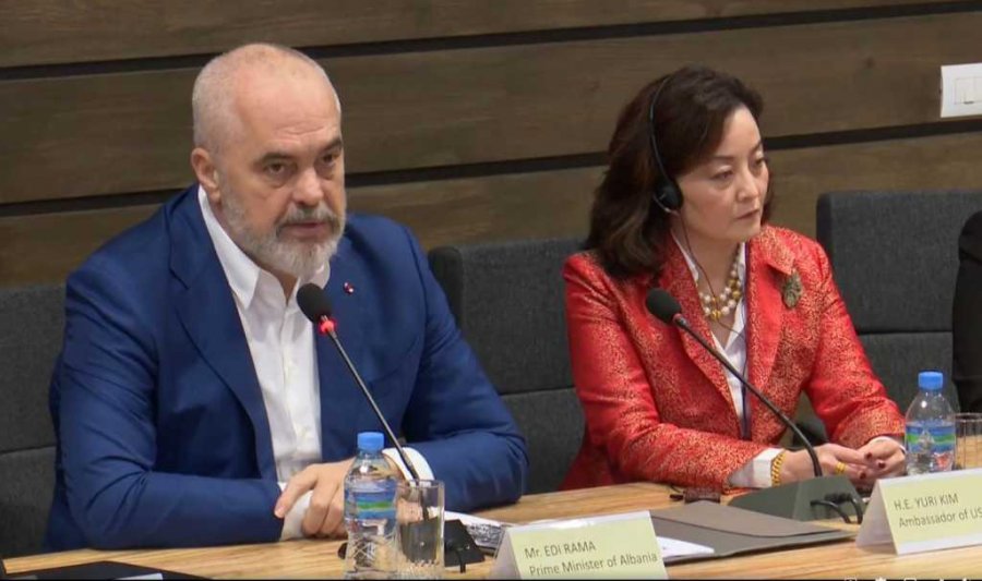 Fund i turpshëm i Kim dhe mashtrimi për nderime nga mediat e Ramës: Ceremonia e largimit u bë nga një OJQ private