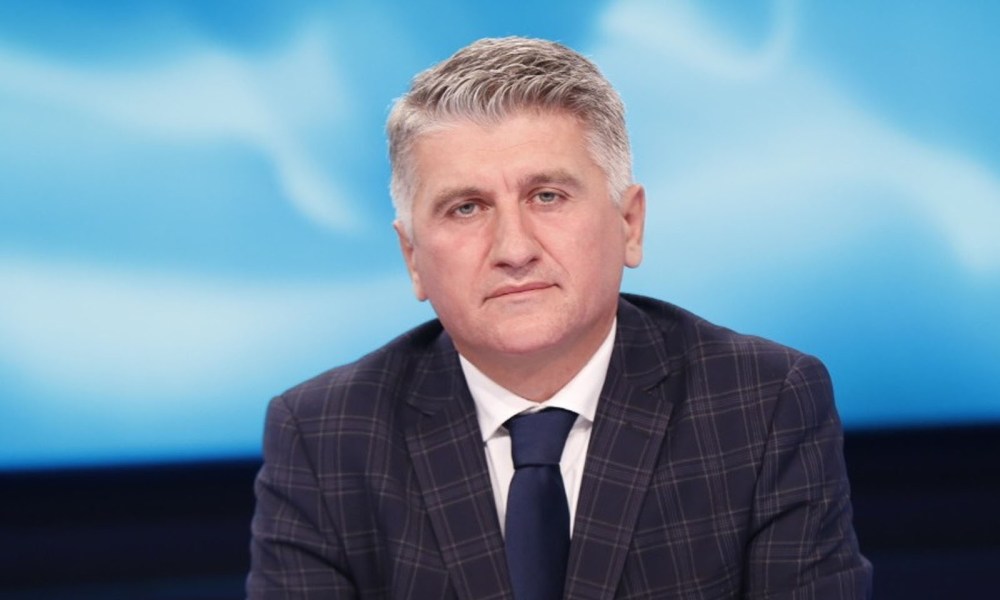 Gjekmarkaj: Ora e opozitës po troket, por zgjohuni herët që ta dëgjoni