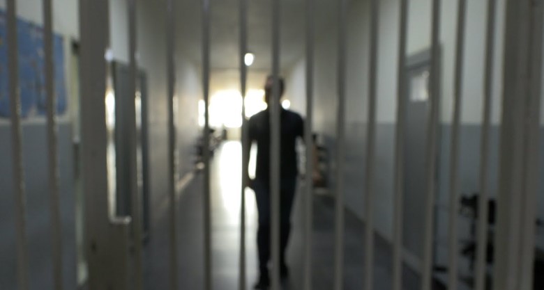 Goditi për vdekje me një çekiç partneren e tij, ish-futbollisti dënohet me burgim të përjetshëm