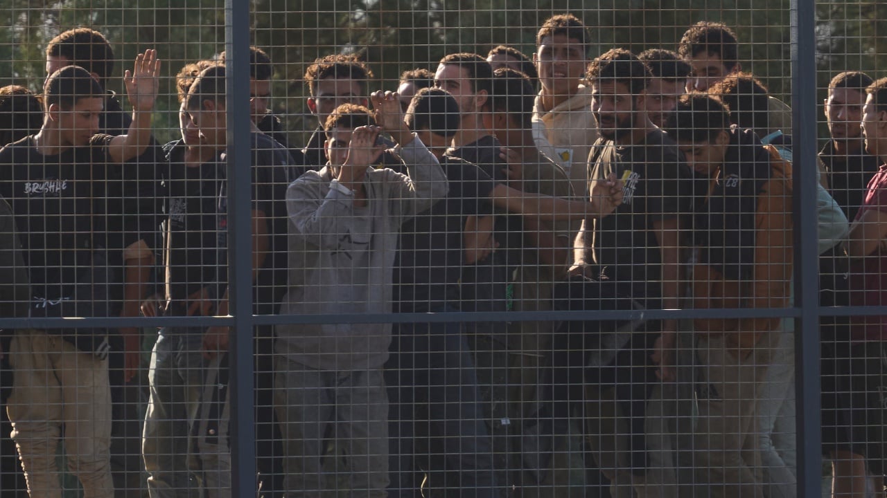 Greqia miraton ligj drakonian për azilkërkuesit e refuzuar, burgim deri në 5 vjet dhe gjoba për ata që nuk largohen