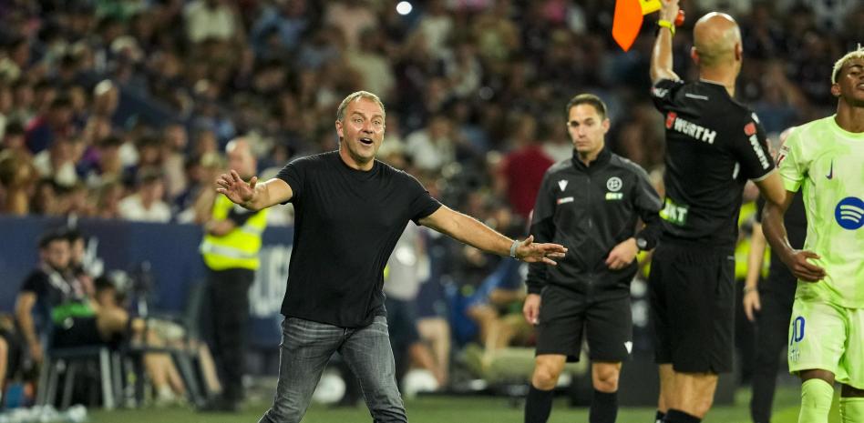 Hansi Flick i pakënaqur, por merr premtimin e madh: Alvarez ose Harry Kane