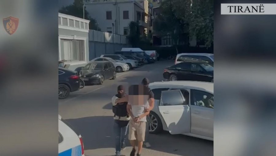 Hapi facebook me foton e saj dhe e kanoste për t’i dhënë para, arrestohet 25 vjeçari
