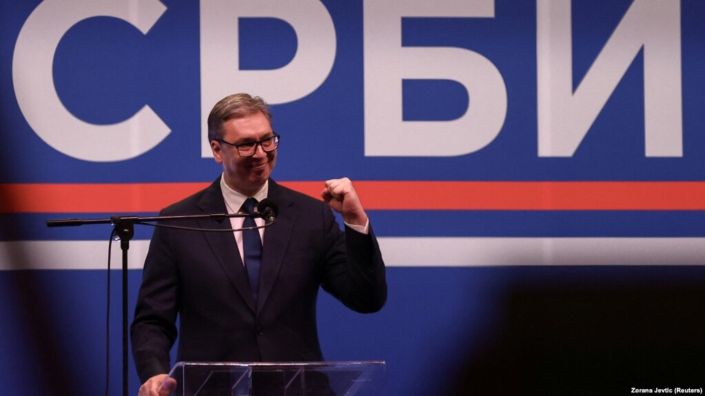 Hijet e ’90-ave, Aleksandër Vuçiqi dhe mosangazhimi i Perëndimit