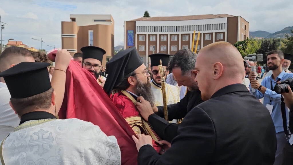 Hirësia Anastasi zgjidhet Mitropolit i Korçës! Kryepeshkopi Joan vlerësoi Korçën ku punoi prej disa vitesh